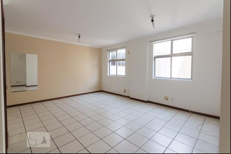 Sala de kitnet/studio para alugar com 1 quarto, 37m² em Setor Sudoeste, Brasília