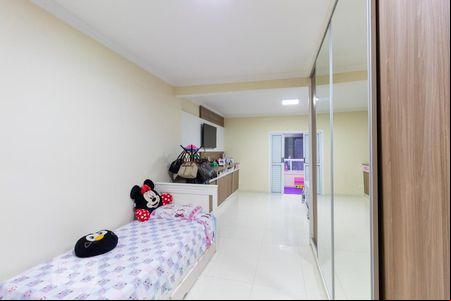 Suíte de casa para alugar com 3 quartos, 350m² em Parque Císper, São Paulo