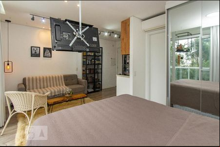 Quarto  de kitnet/studio para alugar com 1 quarto, 35m² em Real Parque, São Paulo