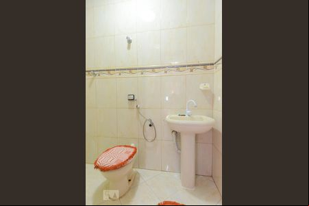 Banheiro da Suíte 1 de casa à venda com 6 quartos, 293m² em Paque Continental 2, Guarulhos