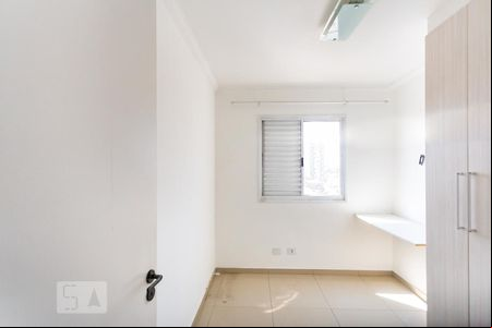 Quarto de apartamento à venda com 2 quartos, 43m² em São Pedro, Osasco