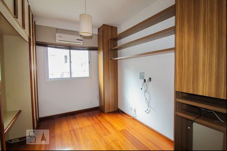 Quarto 1 de apartamento à venda com 2 quartos, 69m² em Glória, Rio de Janeiro