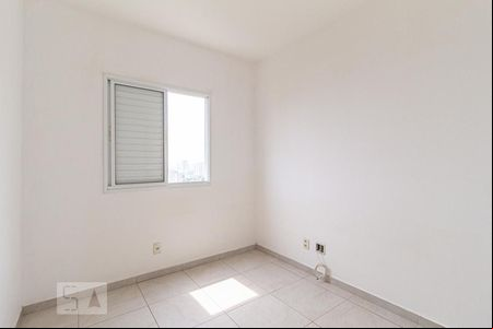 Quarto 1 de apartamento para alugar com 2 quartos, 51m² em Umuarama, Osasco