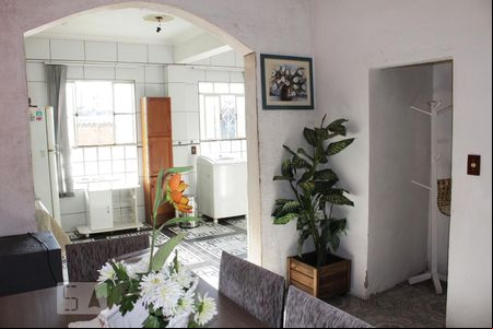 Detalhes sala de jantar de casa para alugar com 3 quartos, 498m² em Rubem Berta, Porto Alegre
