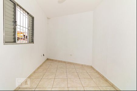 Quarto 1 de casa para alugar com 2 quartos, 90m² em Vila Constança, São Paulo