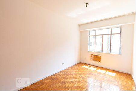 Quarto 1 de apartamento para alugar com 3 quartos, 130m² em Centro, Niterói