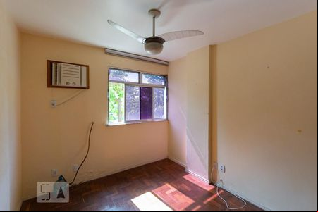 Quarto 1 de apartamento à venda com 2 quartos, 70m² em Cidade Nova, Rio de Janeiro