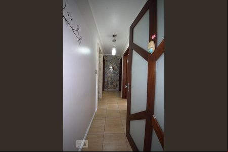 Corredor de apartamento à venda com 3 quartos, 110m² em Pátria Nova, Novo Hamburgo