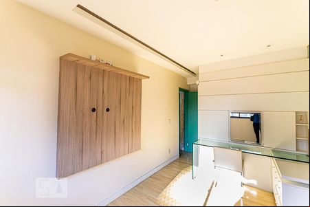 Suite de apartamento para alugar com 2 quartos, 75m² em Santa Rosa, Niterói