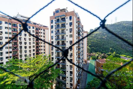 Vista da Sala de apartamento para alugar com 2 quartos, 75m² em Santa Rosa, Niterói