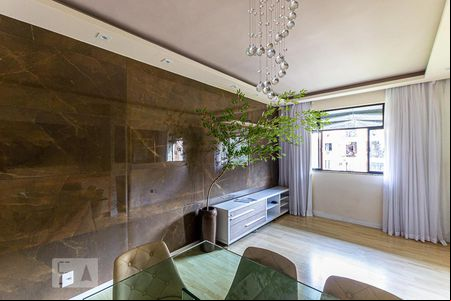 Sala de apartamento para alugar com 2 quartos, 75m² em Santa Rosa, Niterói