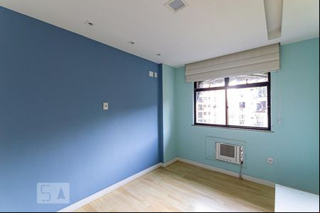 Quarto 1 de apartamento para alugar com 2 quartos, 75m² em Santa Rosa, Niterói