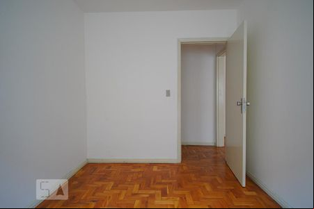 Quarto de apartamento para alugar com 1 quarto, 41m² em Navegantes, Porto Alegre