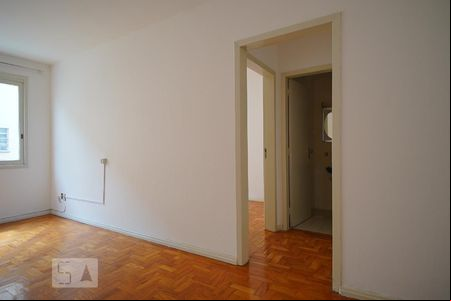 Sala de apartamento para alugar com 1 quarto, 41m² em Navegantes, Porto Alegre