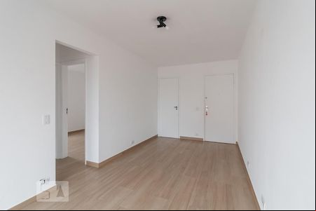 Sala de apartamento para alugar com 2 quartos, 50m² em Vila Guarani (z Sul), São Paulo