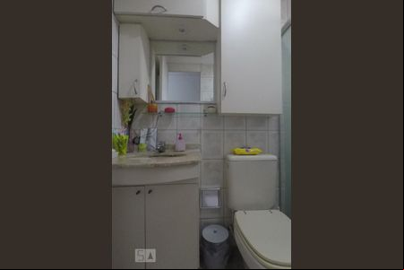 Banheiro de apartamento para alugar com 2 quartos, 56m² em Chacara Nossa Senhora do Bom Conselho, São Paulo