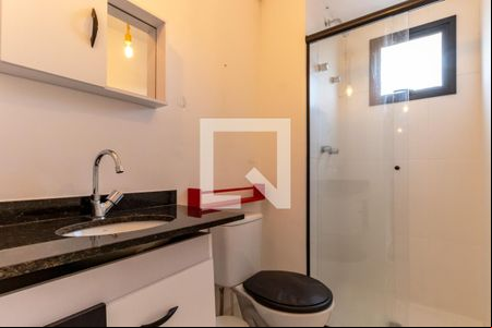 Banheiro de kitnet/studio para alugar com 1 quarto, 32m² em Indianópolis, São Paulo