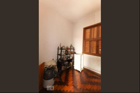 Quarto 1 de casa para alugar com 3 quartos, 400m² em Medianeira, Porto Alegre