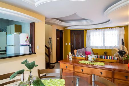 Sala de casa à venda com 3 quartos, 170m² em Hípica, Porto Alegre