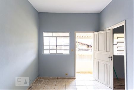 Sala de casa à venda com 1 quarto, 250m² em Umuarama, Osasco