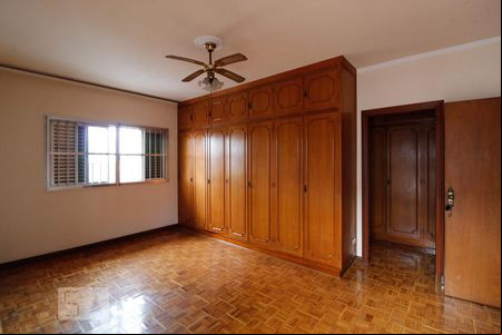 Suíte de casa para alugar com 4 quartos, 271m² em Vila Progresso, Guarulhos