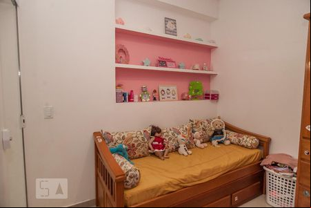 Quarto 1 de casa para alugar com 4 quartos, 450m² em Jacarepaguá, Rio de Janeiro