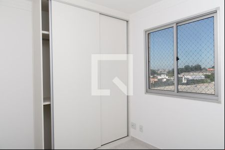 Quarto 1 de apartamento à venda com 2 quartos, 45m² em Canhema, Diadema