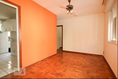 Sala de apartamento à venda com 2 quartos, 60m² em Rio Branco, Porto Alegre