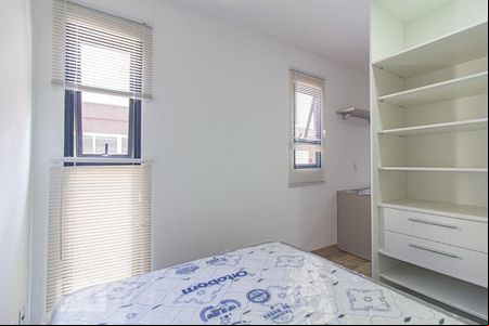 Studio de kitnet/studio para alugar com 1 quarto, 19m² em Novo Mundo, Curitiba