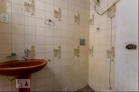 Banheiro de apartamento à venda com 1 quarto, 32m² em Centro, Niterói