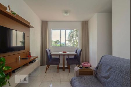 Sala de apartamento para alugar com 3 quartos, 60m² em Planalto, Belo Horizonte