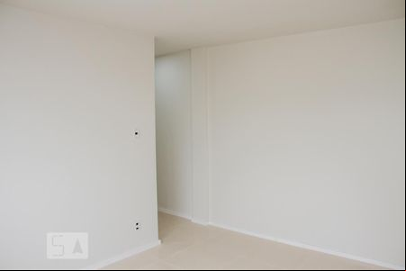 Sala de apartamento para alugar com 2 quartos, 60m² em Vila Valqueire, Rio de Janeiro