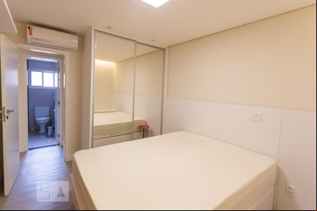 Quarto 1 de apartamento para alugar com 2 quartos, 56m² em Asa Sul, Brasília