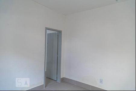 Sala de kitnet/studio para alugar com 1 quarto, 45m² em Santa Tereza, Belo Horizonte