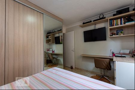 Quarto 1 de apartamento para alugar com 2 quartos, 50m² em Santa Rosa, Niterói