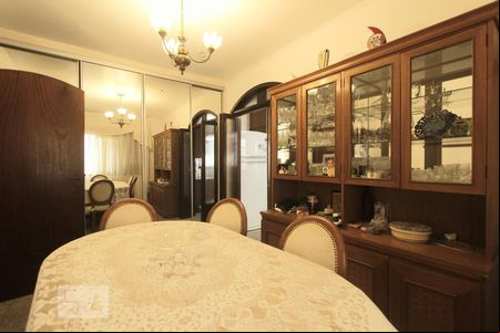 SALA DE JANTAR de casa para alugar com 4 quartos, 1000m² em Santa Cecília, Porto Alegre