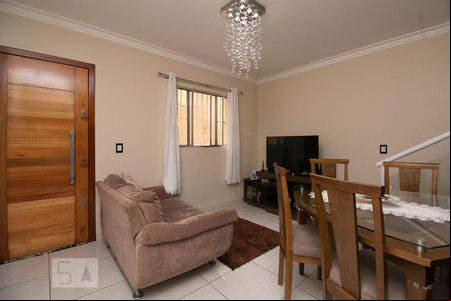 Sala de casa de condomínio à venda com 2 quartos, 65m² em Vila Esperança, São Paulo