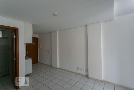Sala de kitnet/studio à venda com 1 quarto, 38m² em Centro, Belo Horizonte