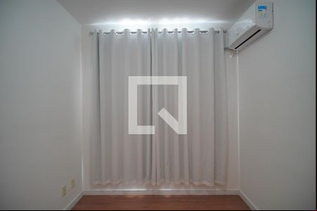 Quarto 2 de apartamento para alugar com 2 quartos, 48m² em Vila Rosa, Novo Hamburgo