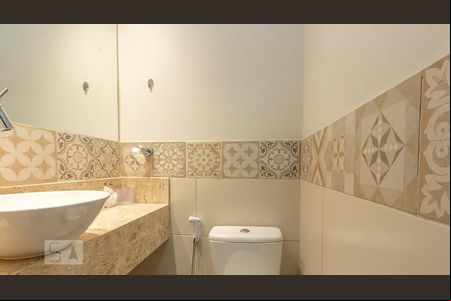 Banheiro de apartamento para alugar com 1 quarto, 40m² em Funcionários, Belo Horizonte