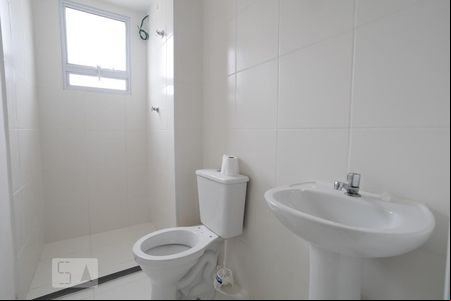 Banheiro de apartamento à venda com 1 quarto, 26m² em Vila Ema, São Paulo