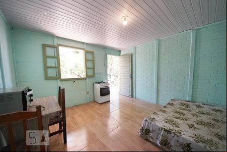 Quarto de kitnet/studio à venda com 1 quarto, 34m² em Feitoria, São Leopoldo