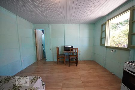 Sala de kitnet/studio à venda com 1 quarto, 34m² em Feitoria, São Leopoldo
