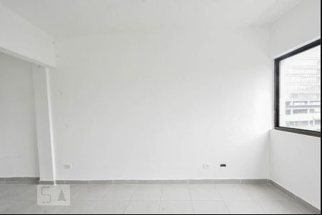 Dormitório  de kitnet/studio à venda com 3 quartos, 90m² em Itaim Bibi, São Paulo