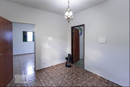 Quarto 1 de casa à venda com 3 quartos, 70m² em Pompéia, Belo Horizonte