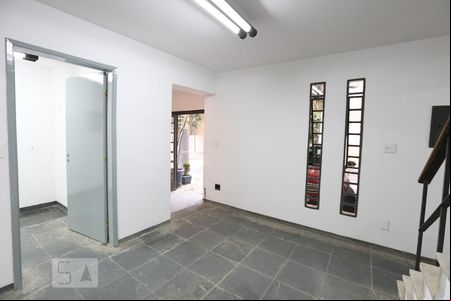 Sala de casa para alugar com 4 quartos, 170m² em Itaim Bibi, São Paulo