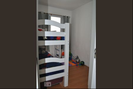 Quarto 1 de apartamento para alugar com 2 quartos, 44m² em Jardim Santa Emilia, São Paulo