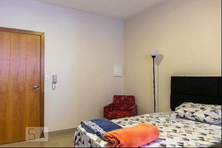 Quarto de apartamento para alugar com 1 quarto, 28m² em Vila Paquetá, Belo Horizonte