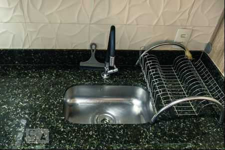Cozinha - Torneira de apartamento para alugar com 2 quartos, 50m² em Vila Rosa, Goiânia