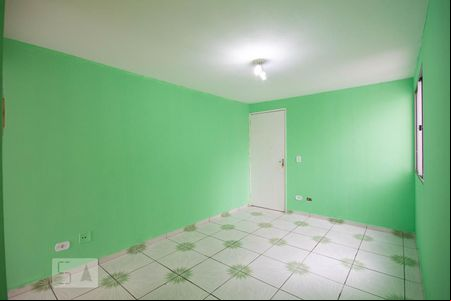 Sala de apartamento à venda com 2 quartos, 42m² em São Pedro, Osasco